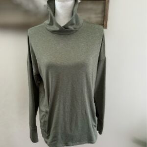 Columbia Green kangaroo pocket stretch knit layering top. Ladies Size Small